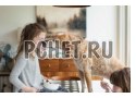 Картина, дети, абажур, стол, приятели, язык, еда, собака Картина, дети, абажур, стол, приятели, язык, еда, собака